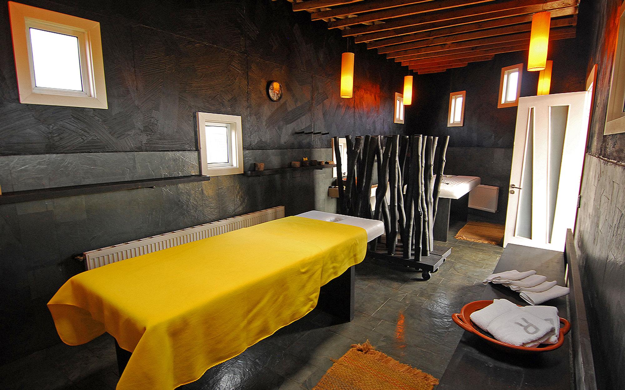 Remota Patagonia Lodge Puerto Natales Buitenkant foto